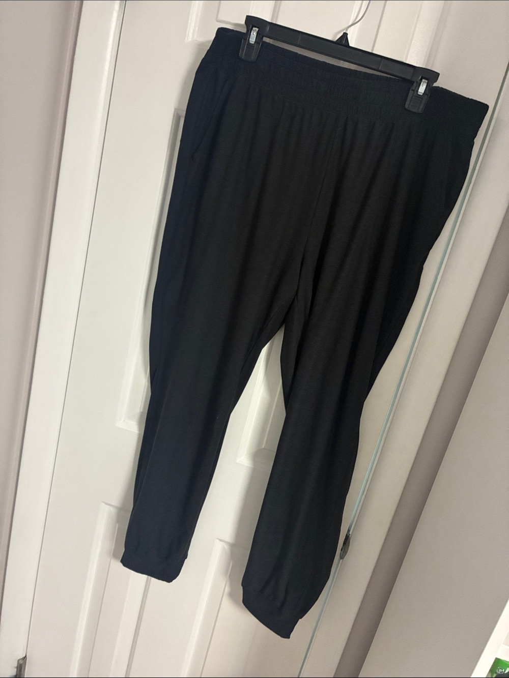 Old Navy Active Cloud 94 soft mid rise  Joggers